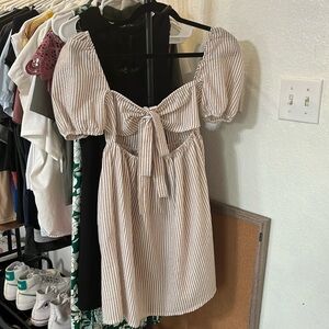 Pretty little thing puff sleeve dress size 2 (XS)